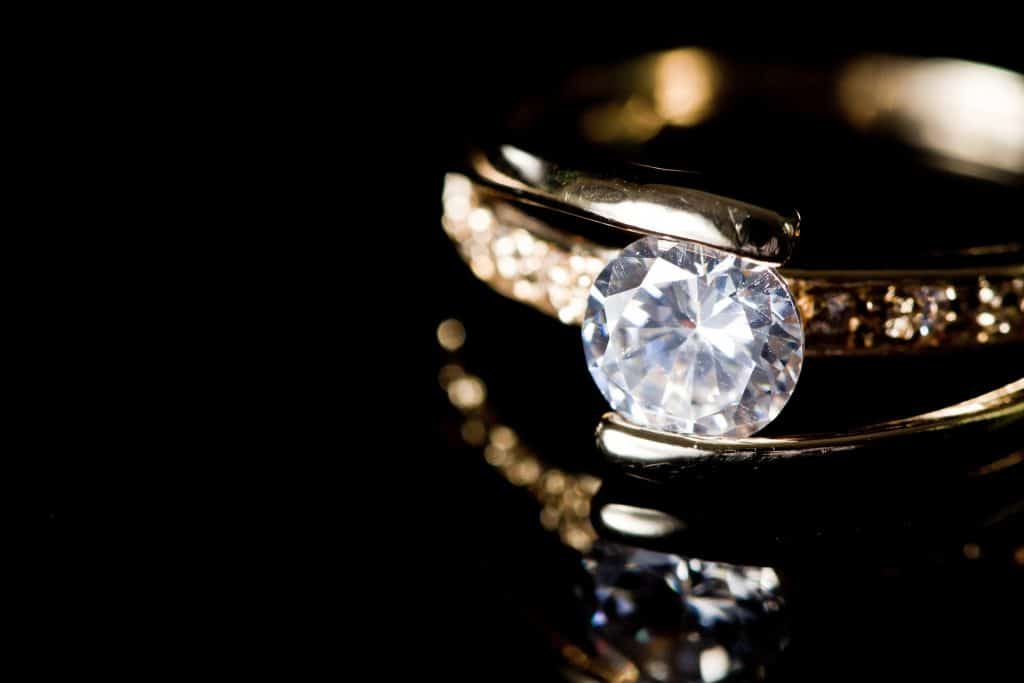 Different Ways To Make Your Engagement Ring Unique